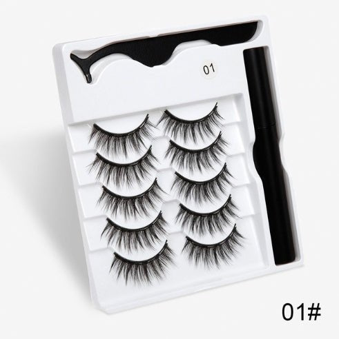 A Pair Of False Eyelashes - Olive Eden