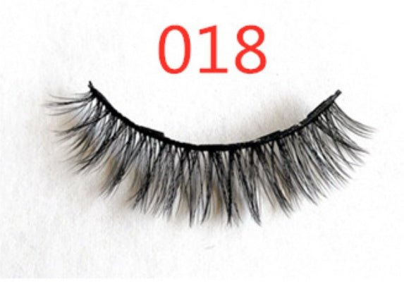 A Pair Of False Eyelashes - Olive Eden