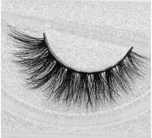 Faux Aurelia Eye Lashes - Olive Eden