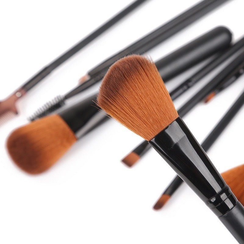 Highlighter Makeup Brush - Olive Eden