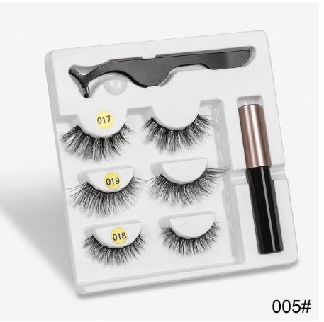 A Pair Of False Eyelashes - Olive Eden