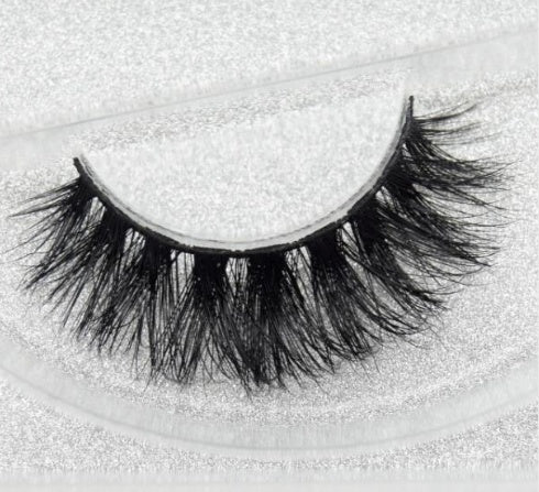 Faux Aurelia Eye Lashes - Olive Eden